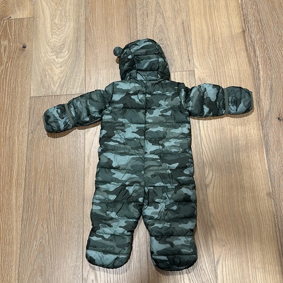 GAP Puffer Snowsuit One Piece Baby Boys Size 0 - 6 Month. - Picture 5 of 6